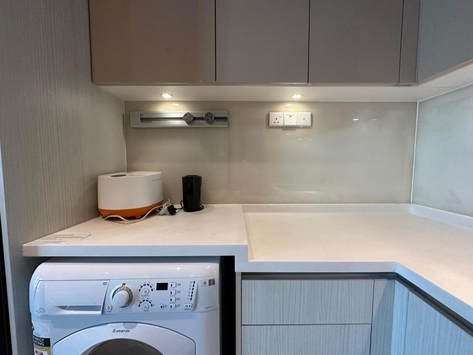 Beside Imago City Centre Soho Private Room By Wj Homestay Kota Kinabalu Exterior photo